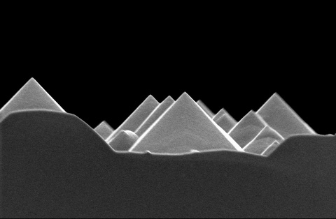 Image of pyramid-textured silicon